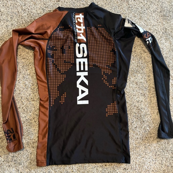 Fuji rashguard - Picture 2 of 2